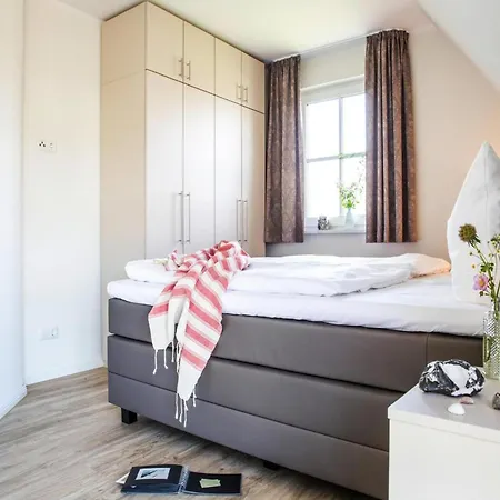 Luxushaus Boddenkueste Mit Sauna Hébergement de vacances *